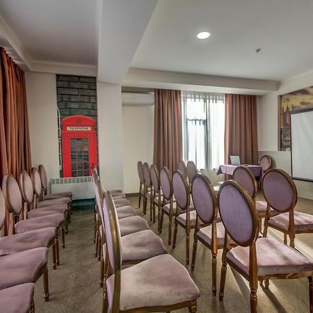 Hotel Bridges Bishkek Exterior photo