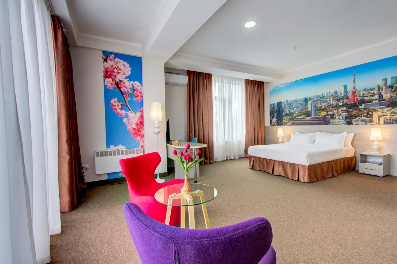 Hotel Bridges Bishkek Exterior photo
