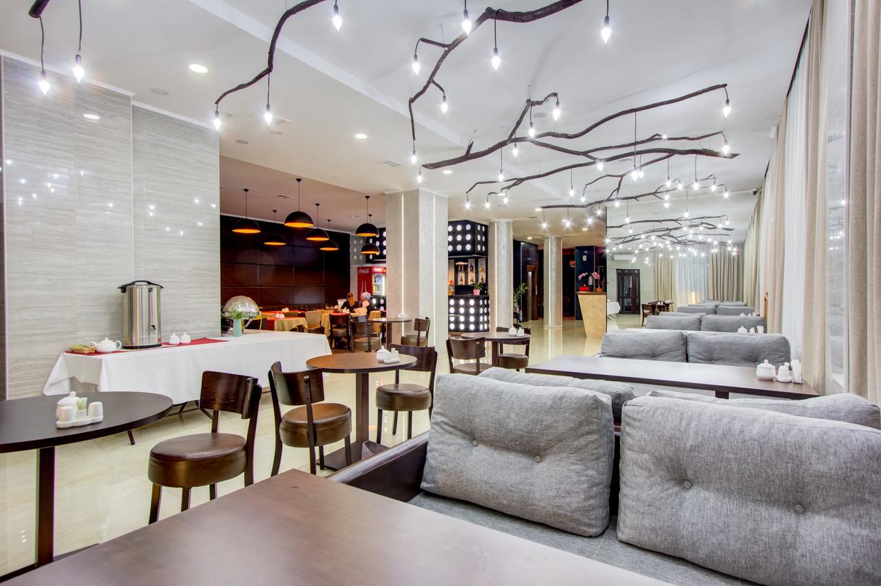 Hotel Bridges Bishkek Exterior photo