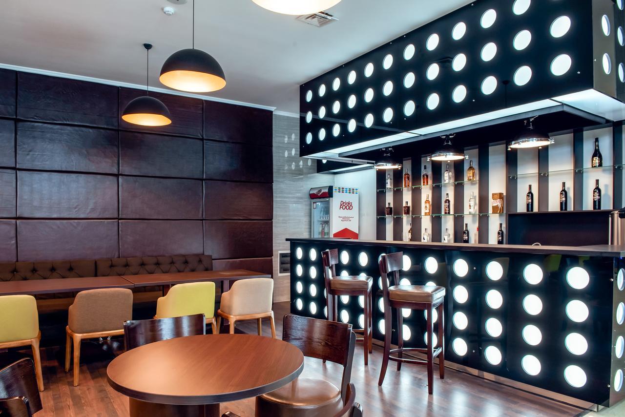 Hotel Bridges Bishkek Exterior photo