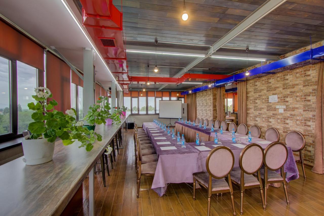 Hotel Bridges Bishkek Exterior photo